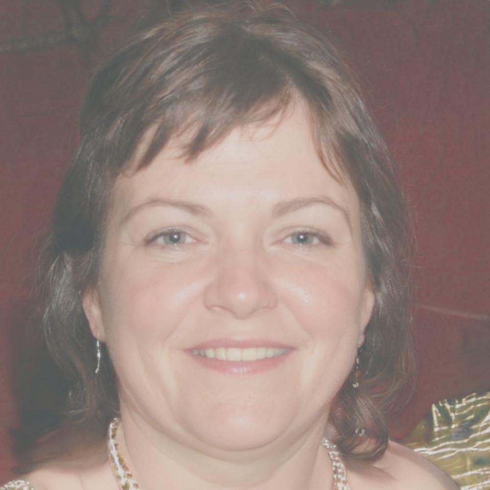 Retrato profesional de Lidia Farkas